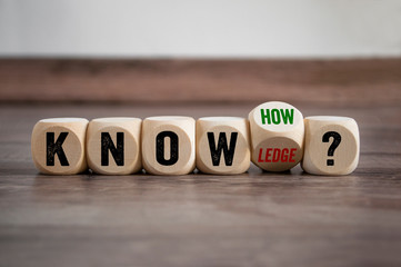 《远离尘嚣》说明了什么