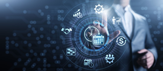 张杰的新歌《看月亮爬上来》歌词