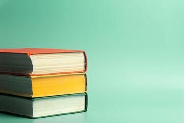 张杰的新歌《看月亮爬上来》歌词