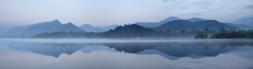 张杰的新歌《看月亮爬上来》歌词