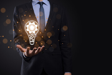 张杰的新歌《看月亮爬上来》歌词