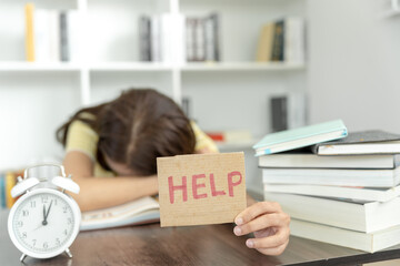 张杰的新歌《看月亮爬上来》歌词