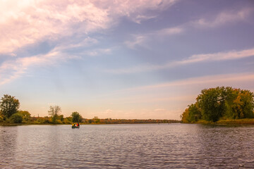 张杰的新歌《看月亮爬上来》歌词