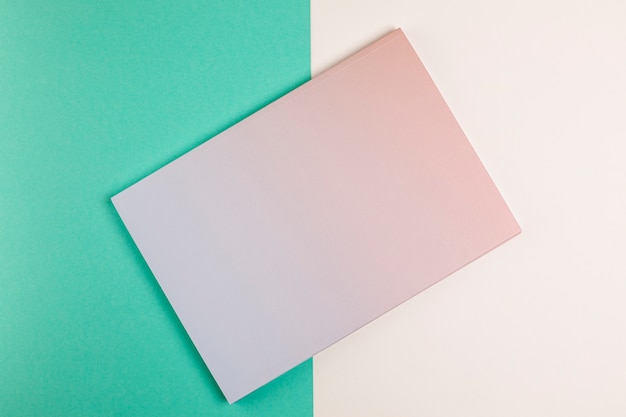 《远离尘嚣》说明了什么