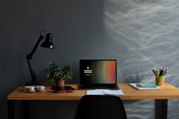 张杰的新歌《看月亮爬上来》歌词