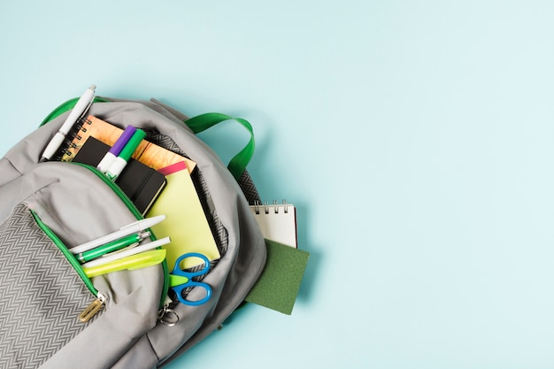 张杰的新歌《看月亮爬上来》歌词